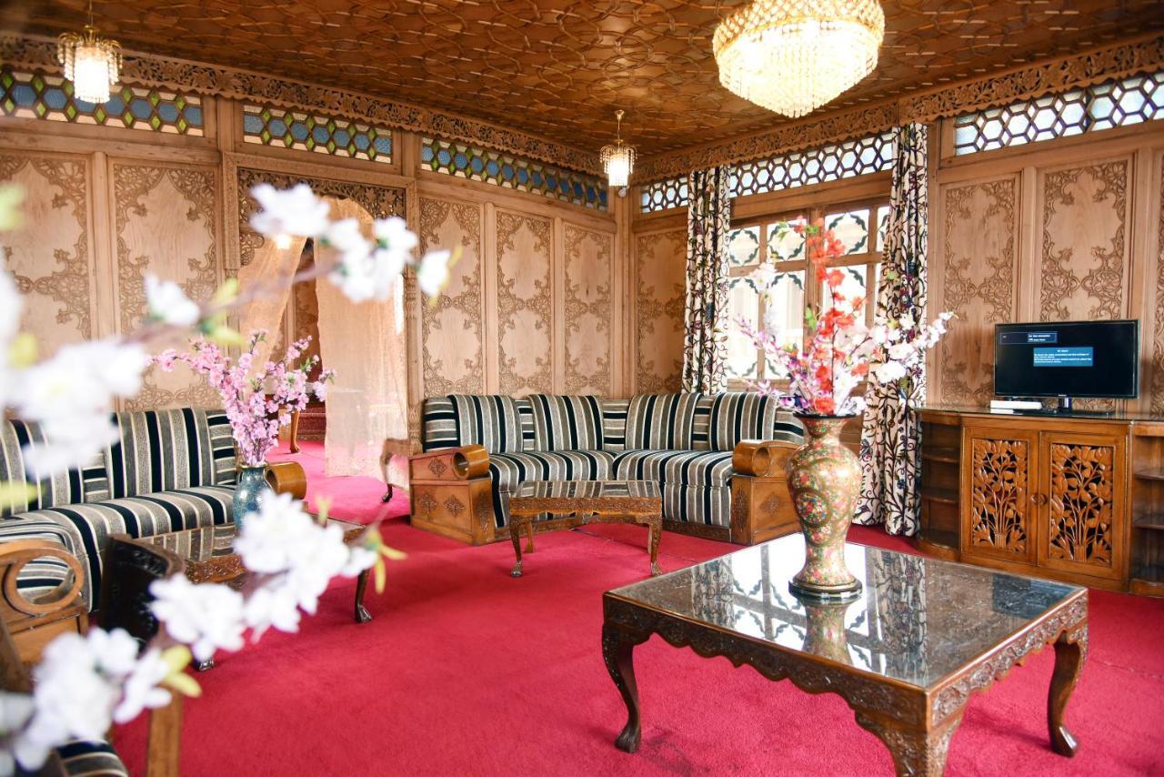 Yadgaar Houseboats Hotel Srinagar  Luaran gambar