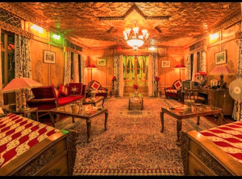 Yadgaar Houseboats Hotel Srinagar  Luaran gambar