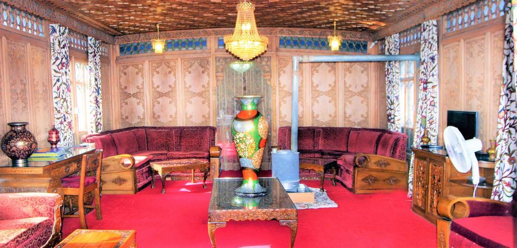 Yadgaar Houseboats Hotel Srinagar  Luaran gambar